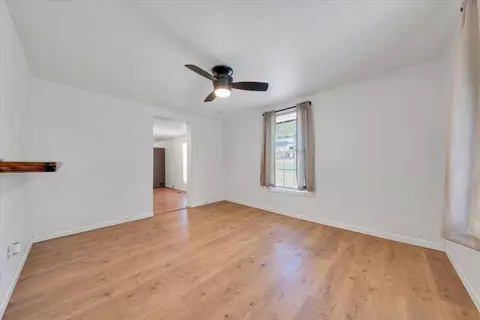 Living - 197 Bridge St N, Buchanan, VA 24066 photo 3 of 4