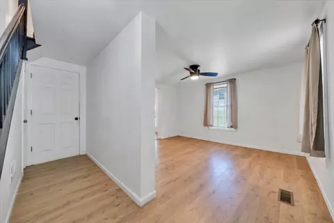 Entry Way - 197 Bridge St N, Buchanan, VA 24066 photo 1 of 3