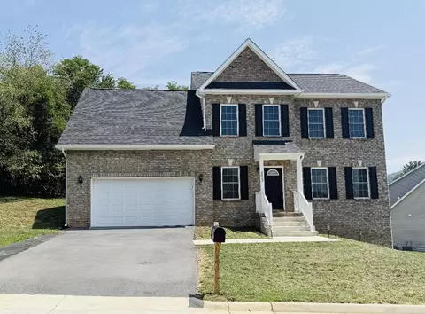 2023 Heys Ln, Vinton, VA 24179