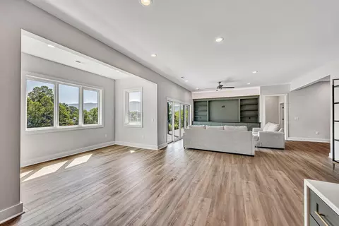 Living - 197 Mountain Shore Dr, Penhook, VA 24137 photo 6 of 7