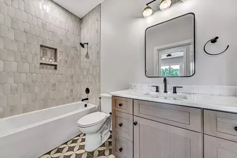 Bath - 197 Mountain Shore Dr, Penhook, VA 24137 photo 1 of 6