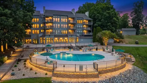 75 Dockside Cir UNIT 310, Moneta, VA 24121