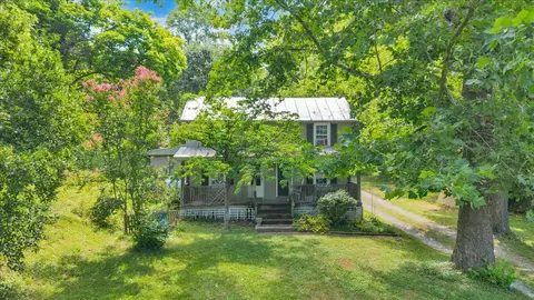 6624 Franklin Rd, Boones Mill, VA 24065