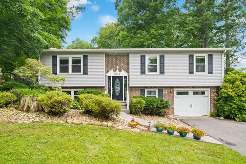 2814 Mount Vernon Ln, Blacksburg, VA 24060