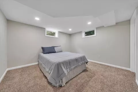 Bedroom - 3308 Frontier Rd NW, Roanoke, VA 24012 photo 3 of 5