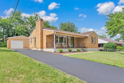 Exterior - 3308 Frontier Rd NW, Roanoke, VA 24012 photo 1 of 7