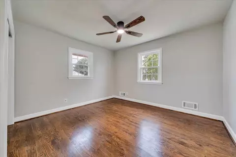 Bedroom - 3308 Frontier Rd NW, Roanoke, VA 24012 photo 2 of 5
