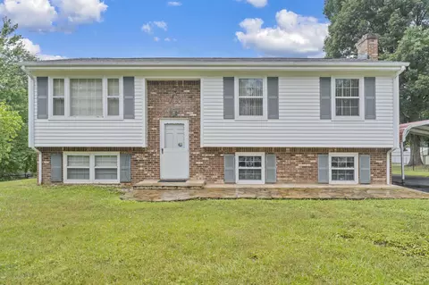 838 Pinewood Dr NW, Roanoke, VA 24017