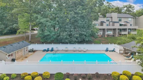 Exterior - 7121 Pine Ct, Roanoke, VA 24018 photo 5 of 7