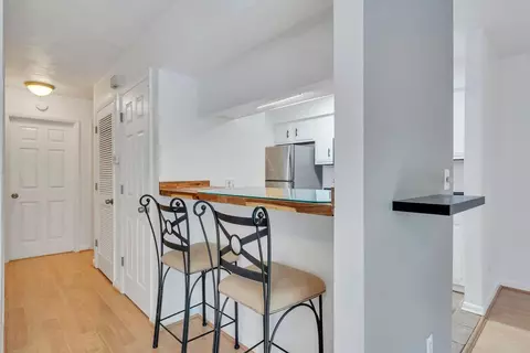 Entry Way - 7121 Pine Ct, Roanoke, VA 24018 photo 1 of 2