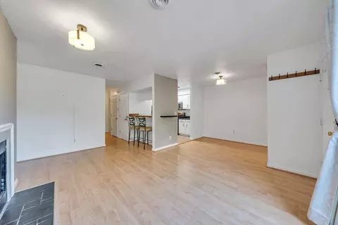 Living - 7121 Pine Ct, Roanoke, VA 24018 photo 1 of 4