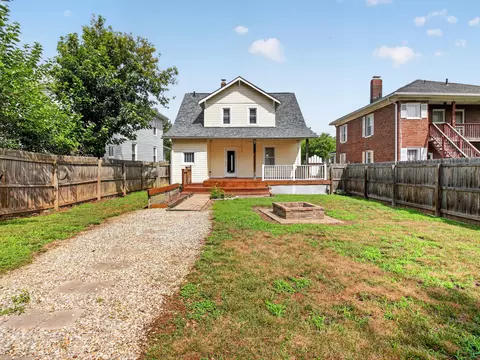 Exterior - 653 Murray Ave SE, Roanoke, VA 24013 photo 5 of 10