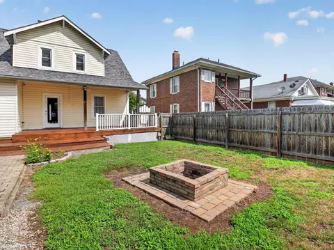 Exterior - 653 Murray Ave SE, Roanoke, VA 24013 photo 6 of 10
