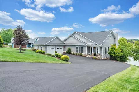 Exterior - 290 Sunset Pointe Dr, Moneta, VA 24121 photo 14 of 14