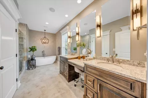 Bath - 290 Sunset Pointe Dr, Moneta, VA 24121 photo 1 of 9