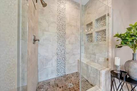 Bath - 290 Sunset Pointe Dr, Moneta, VA 24121 photo 3 of 9