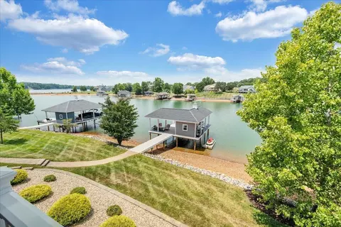 View/Area - 290 Sunset Pointe Dr, Moneta, VA 24121 photo 2 of 11