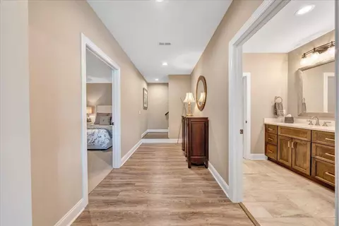 Entry Way - 290 Sunset Pointe Dr, Moneta, VA 24121 photo 2 of 2