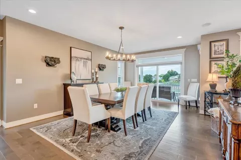 Dining - 290 Sunset Pointe Dr, Moneta, VA 24121 photo 1 of 4