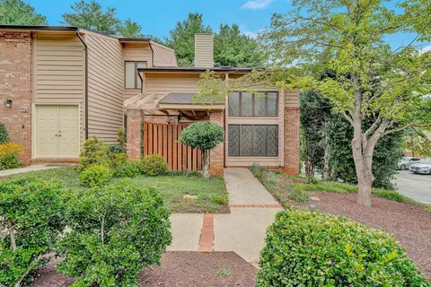 101 Windward Dr SW, Roanoke, VA 24018