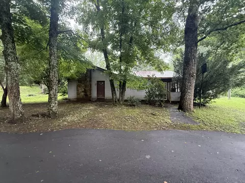 332 Rogers Rd, Covington, VA 24426