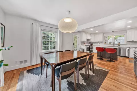 Dining - 140 27th St SE, Roanoke, VA 24014 photo 1 of 2