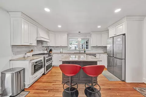 Kitchen - 140 27th St SE, Roanoke, VA 24014 photo 1 of 5