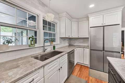 Kitchen - 140 27th St SE, Roanoke, VA 24014 photo 5 of 5