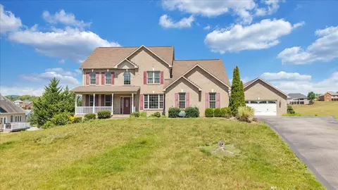 31 Fairway Ct, Daleville, VA 24083