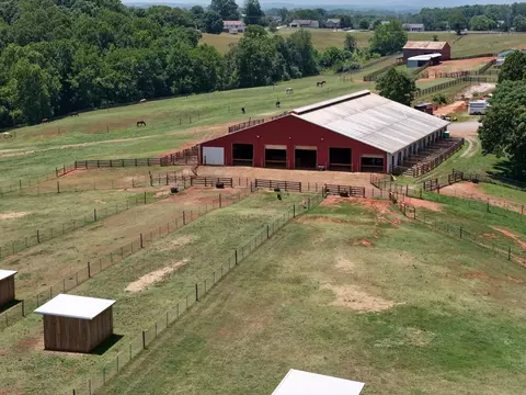 2754 Horseshoe Bend Rd, Moneta, VA 24121