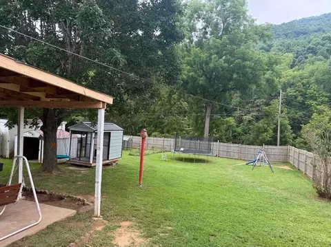 448 Winding Way, Covington, VA 24426 photo 9