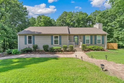 6643 Sugar Ridge Dr, Roanoke, VA 24018