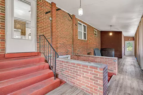 Exterior - 2362 W Riverside Dr, Salem, VA 24153 photo 5 of 12