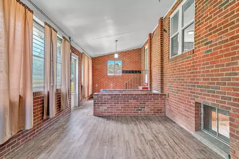Exterior - 2362 W Riverside Dr, Salem, VA 24153 photo 7 of 12