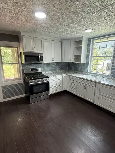Kitchen - 420 C St, Clifton Forge, VA 24422 photo 3 of 3