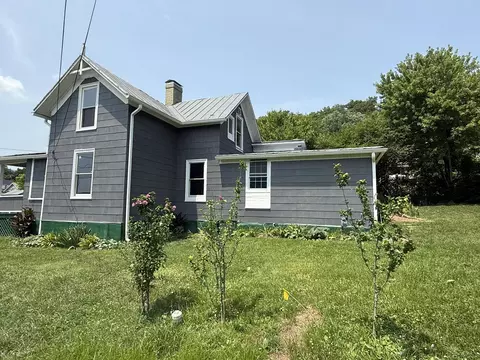 Exterior - 420 C St, Clifton Forge, VA 24422 photo 7 of 7