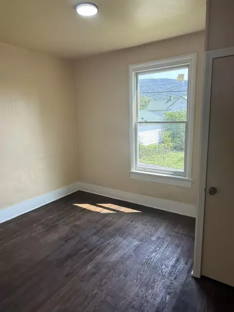 Bedroom - 420 C St, Clifton Forge, VA 24422 photo 1 of 6