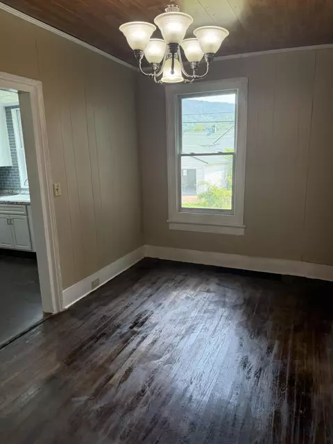 Dining - 420 C St, Clifton Forge, VA 24422 photo 1 of 1