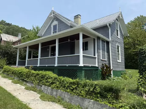 Exterior - 420 C St, Clifton Forge, VA 24422 photo 2 of 7