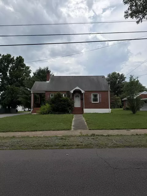 4604 Eden Dr NW, Roanoke, VA 24012