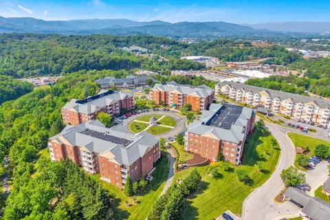 4444 Pheasant Ridge Rd #407, Roanoke, VA 24014