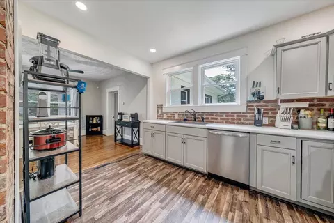 Kitchen - 2104 Wayne St NE, Roanoke, VA 24012 photo 2 of 3