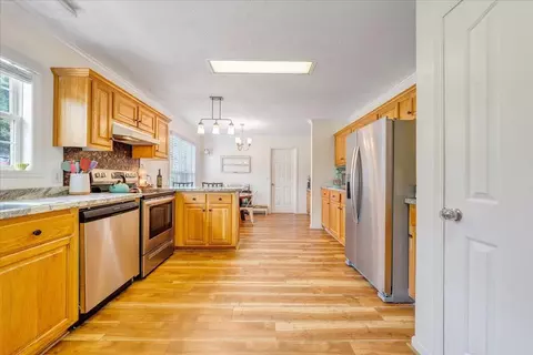 Kitchen - 1064 Lipscomb Rd, Moneta, VA 24121 photo 3 of 5