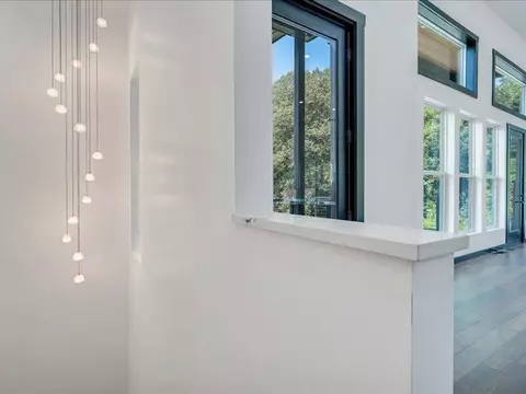Entry Way - 5905 Cartwright Dr, Roanoke, VA 24018 photo 1 of 3