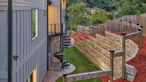 Exterior - 5905 Cartwright Dr, Roanoke, VA 24018 photo 4 of 20