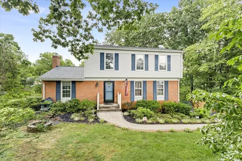 3755 Kentland Dr, Roanoke, VA 24018