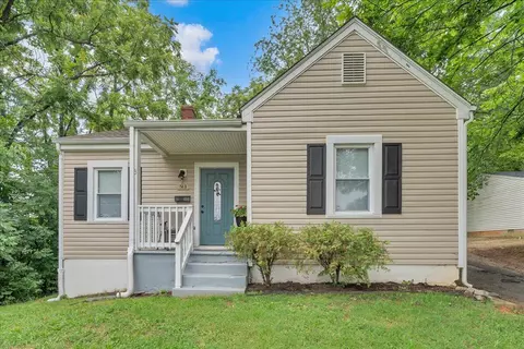 513 20th St NW, Roanoke, VA 24017