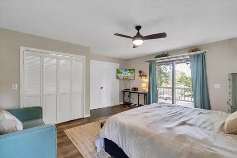 Bedroom - 6015 Smith Mountain Rd, Penhook, VA 24137 photo 3 of 10
