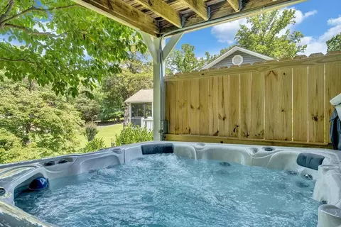 Exterior - 6015 Smith Mountain Rd, Penhook, VA 24137 photo 6 of 14