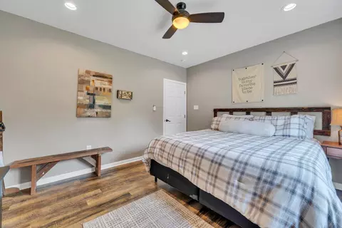 Bedroom - 6015 Smith Mountain Rd, Penhook, VA 24137 photo 7 of 10
